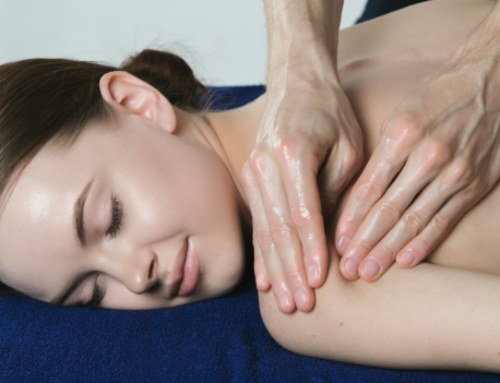 Las velas para masaje: Una forma de transformar la experiencia de tus sesiones de estética