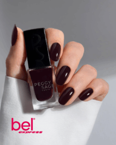 tendencias-uñas-otoño-2025-burdeos