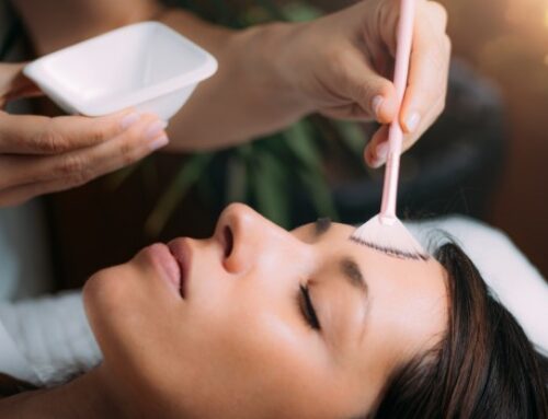 Retinol profesional en cabina: cómo integrarlo en tratamientos faciales